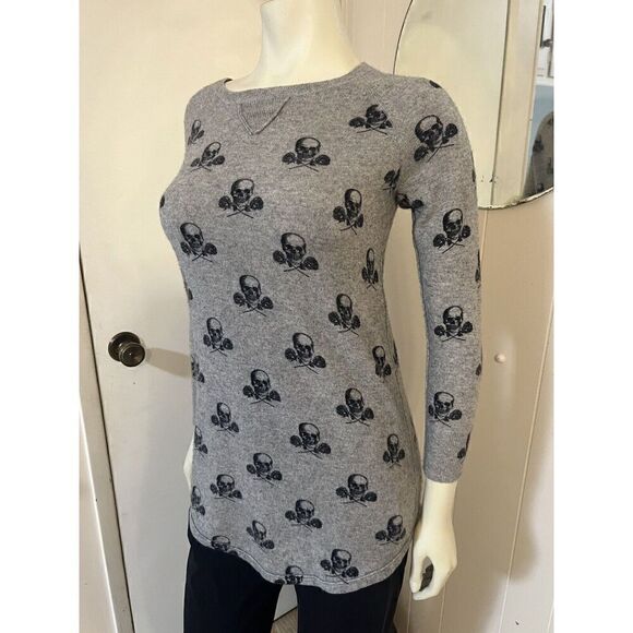 360 Cashmere Womens XS Skull Roses Wool Cashmere Sweater Gray Black Long Sleeve - Picture 3 of 9